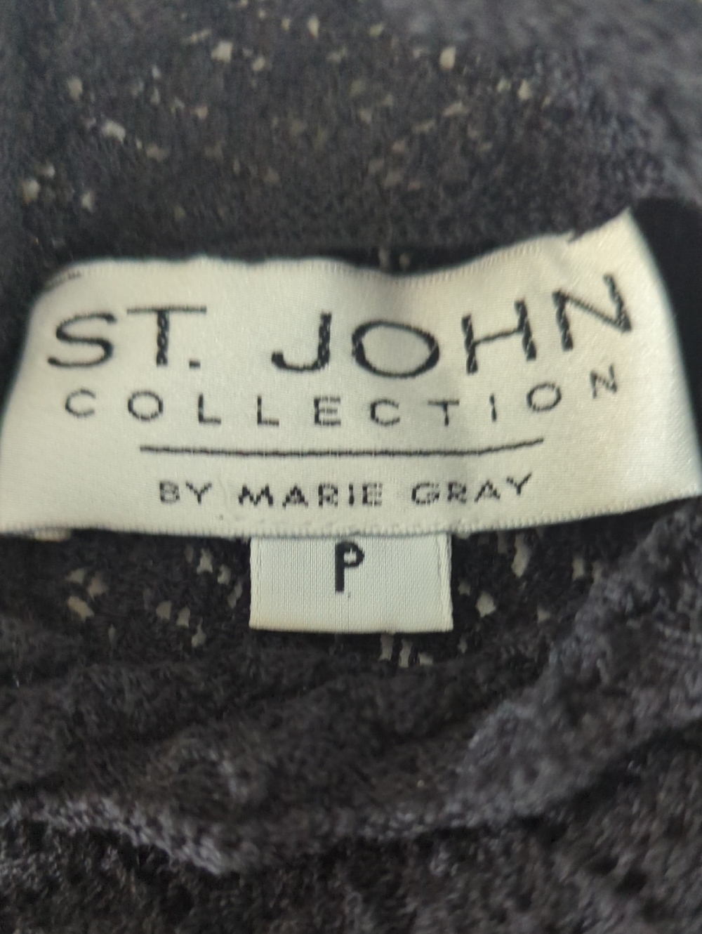 St. John Collection Black Santana Knit Sleeveless Crochet Shell Top Gold Buttons - Picture 3 of 8